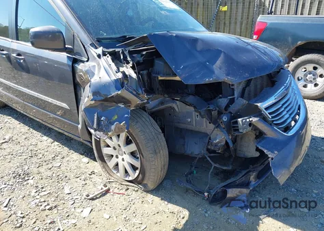 2015 Chrysler Town & Country Touring from USA, damaged, VIN 2C4RC1BG2FR560695